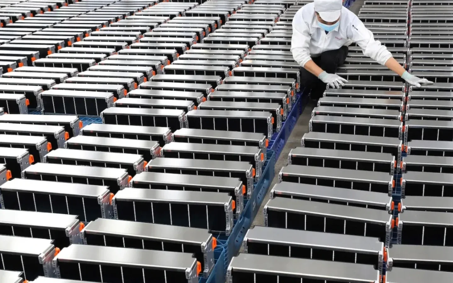 Minh hoạ lithium và vai trò trong pin xe điện